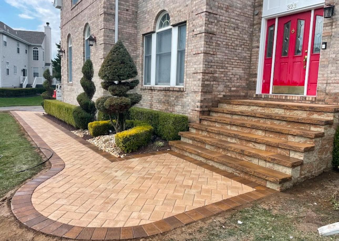 Interlocking stone driveway design